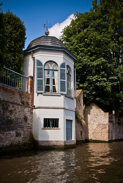 This tea house you will see when you visit Bruges in belgium. With a travelboot you can take a tour on the canals.