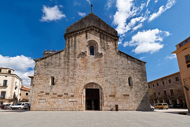 istock church Sant Pere. Besalu 136400622