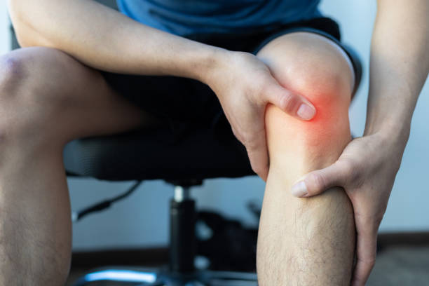 istock Close-up man with knee pain. 1364017903