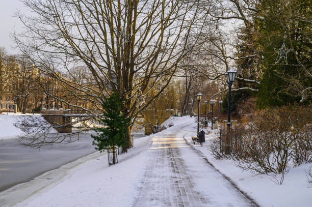 istock walking in old Riga on a winter day5 1364054923