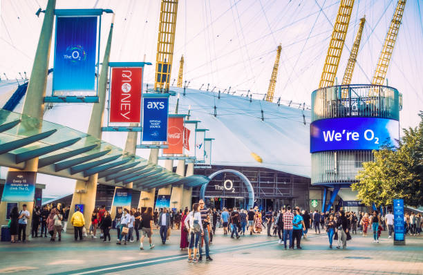 wydarzenie na o2 w londynie - millennium dome zdjęcia i obrazy z banku zdjęć