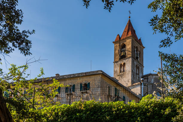ジェノヴァヴォルトリのマドンナ・デッレ・グラツィエの聖域 - religion christianity bell tower catholicism ストックフォトと画像