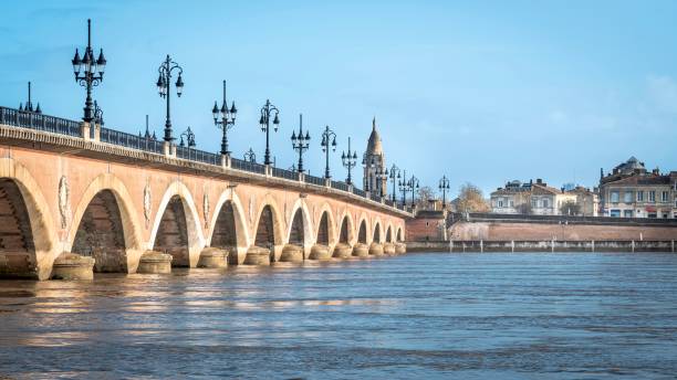istock Pont de Pierre, Bordeaux, France 1364098897