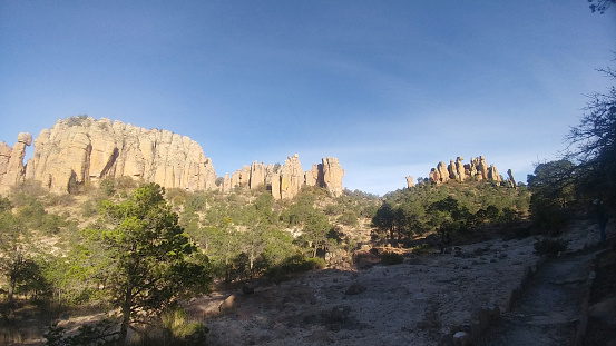 Parque en México Sierra de Órganos con grandes formaciones rocosas en ambiente desértico en Sombrerete Zacatecas photo
