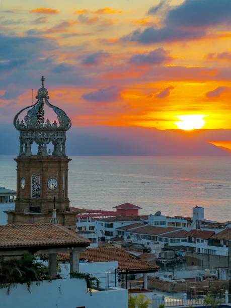 istock A Church and the Pacific Ocean at Sunset 1364135617