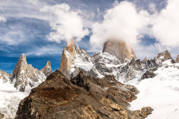istock Mount Fitz Roy, Patagonia, Argentina 1364166586