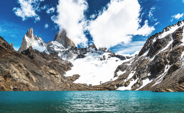 istock Mount Fitz Roy, Patagonia, Argentina 1364169259