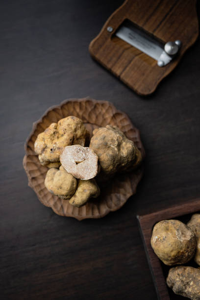 white truffle in wooden box with grater - white truffle imagens e fotografias de stock