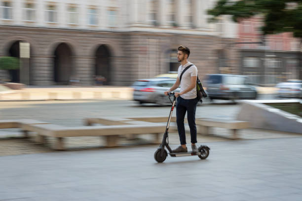 istock E-commuting in the city 1364178899