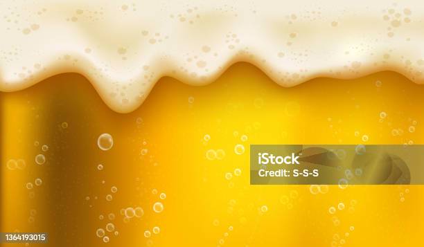 Realistischer Gelber Bierschaum Makro Sprudelnde Biere Für Oktoberfest Oder Brauereien Goldener Flüssigkeitsfluss Am Randglas Trinkfest Bastelbier Ordentliche Vektorillustration Stock Vektor Art und mehr Bilder von Bier