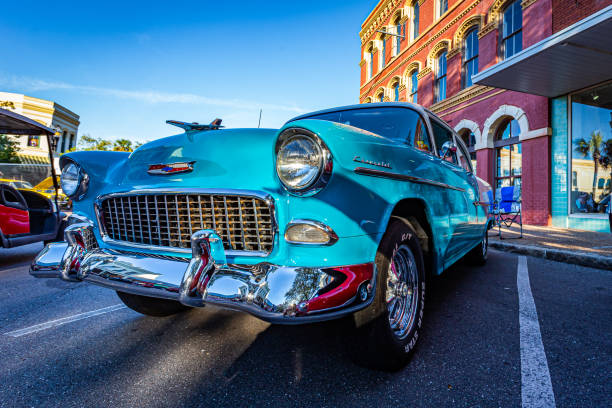 1955 chevrolet belair coupe - chevrolet bel air personal land vehicle american culture car стоковые фото и изображения