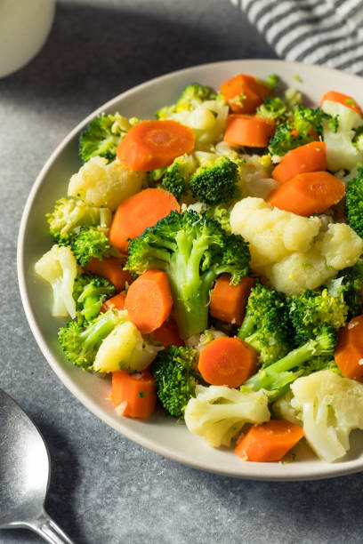 istock Healthy Organic Steamed Vegetables 1364301646