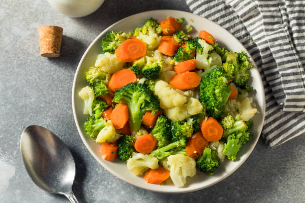 istock Healthy Organic Steamed Vegetables 1364301769