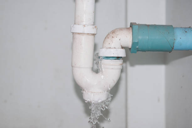 istock Close-up Of Water Is Leaking From The White Sink Pipe 1364421767
