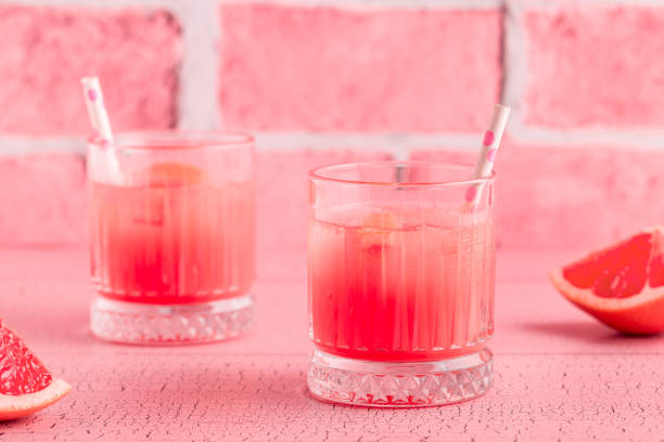 istock Cold lemonade/cocktail of fresh grapefruit juice 1364425525