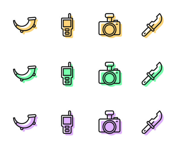 ilustraciones, imágenes clip art, dibujos animados e iconos de stock de línea de ajuste cámara de fotos, cuerno de caza, walkie talkie e icono de cuchillo hunter. vector - wind instrument flash