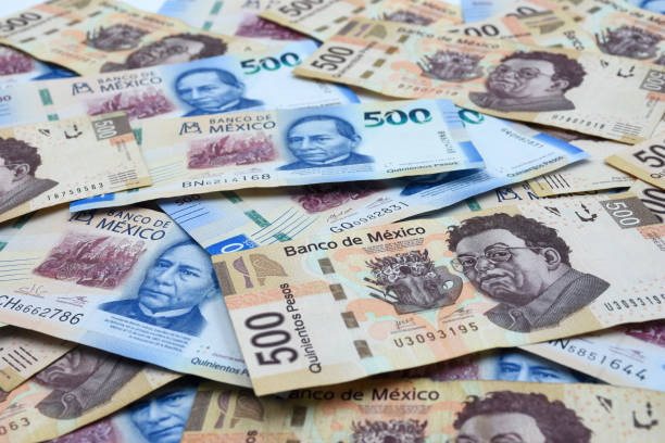 istock New and old design of Mexican five hundred Pesos 1364514903