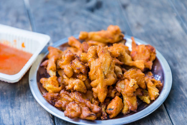 istock snack plate of assorted pakora's 1364532513