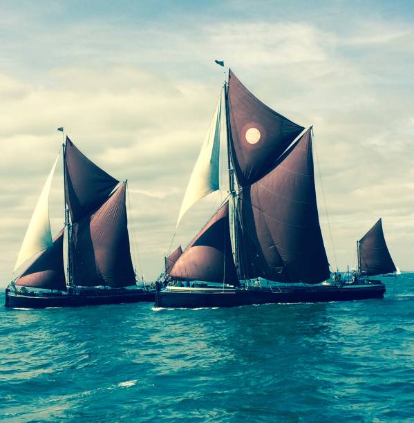 thames barges - healey imagens e fotografias de stock