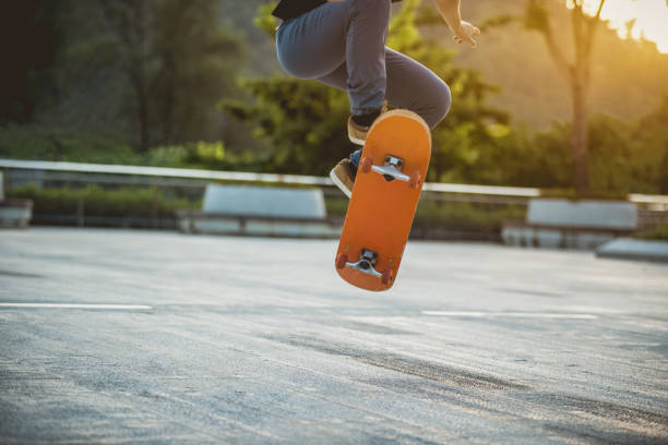 istock Skateboarder skateboarding outdoors in city 1364584391