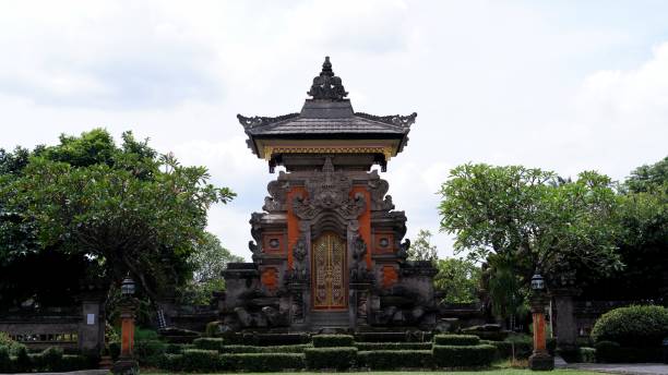 istock Balinese house 1364598860