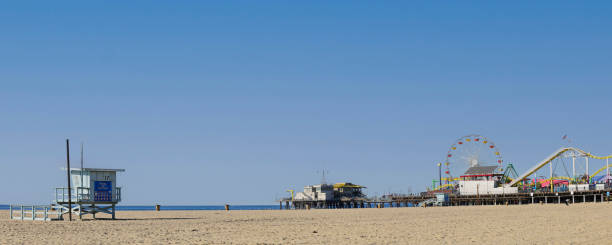 istock Santa Monica Beach - Los Angeles 1364621288