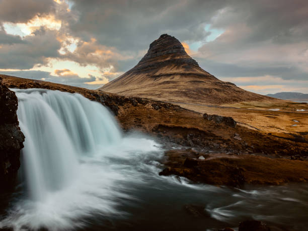 Kirkjufell, Iceland Kirkjufell Mountain and Waterfall kirkjufell stock pictures, royalty-free photos & images