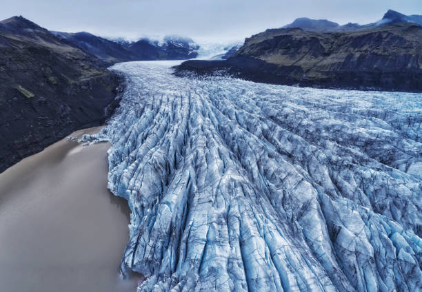 istock panoramic icelandic glacier Svinafelljokull 1364642146