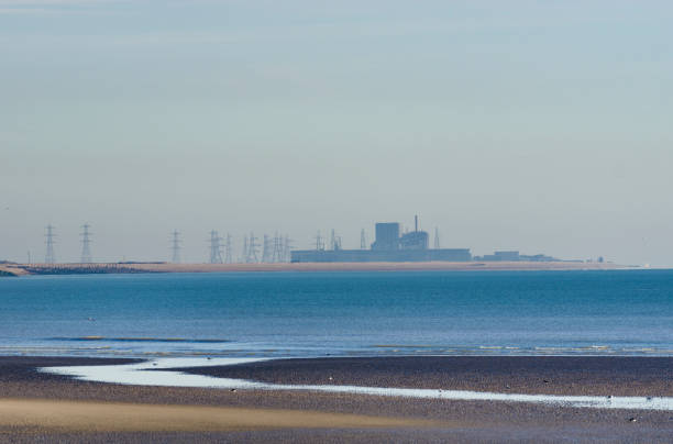central nuclear de dungeness cerca de camber sands y rye harbour - winchelsea fotografías e imágenes de stock