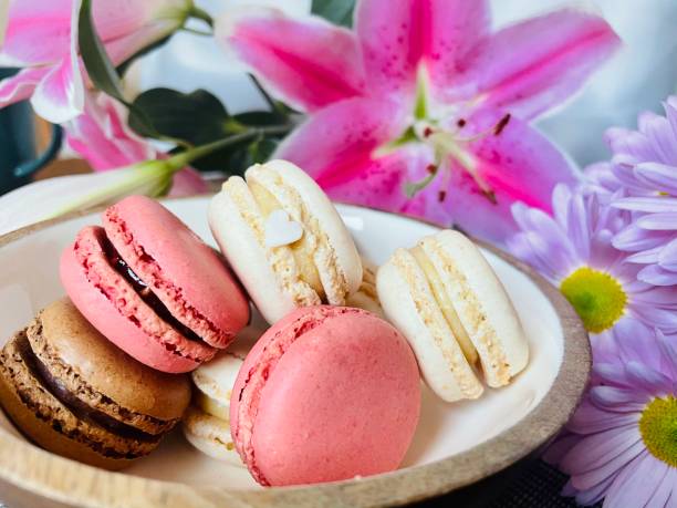 istock Delicious french macaroons. 1364664112