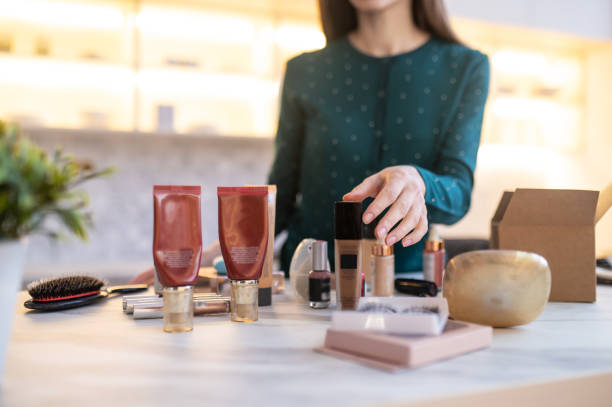 istock Online workshop and demontration of beauty products 1364732570