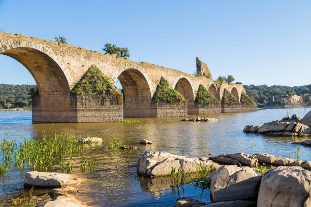 istock Ajuda bridge over Guadiana 1364749138