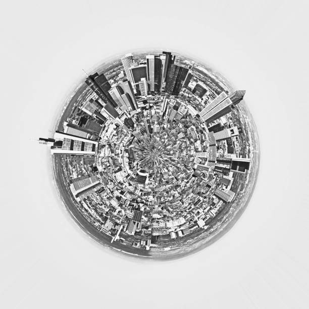 istock panorama of Frankfurt 1364796621