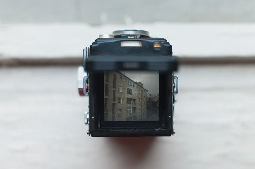 Vista de cámara analógica de película de formato medio photo