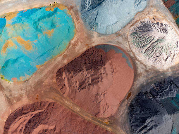 istock Oxidized steel - metallurgical raw material 1364855624