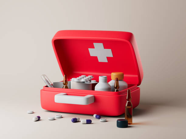 semplice kit di pronto soccorso rosso aperto con farmaci per la categoria farmacia sul pavimento 3d render illustrazione. - cassetta di pronto soccorso foto e immagini stock