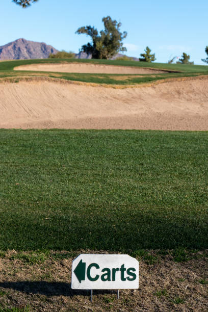 istock Directional golf cart sign on golf course 1364936665