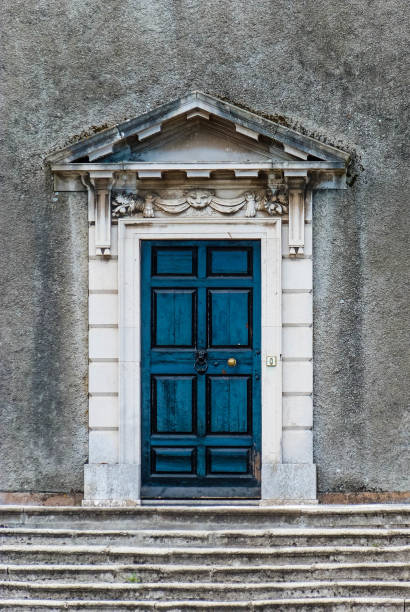 colorful wooden front doors in ireland - dublin ireland brick built structure building exterior imagens e fotografias de stock