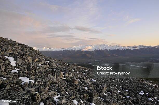 Il Terreno Montagnoso - Fotografie stock e altre immagini di Ambientazione esterna - Ambientazione esterna, Autunno, Catena di montagne