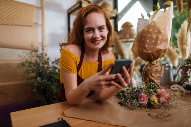 istock Her business is online 1365040201