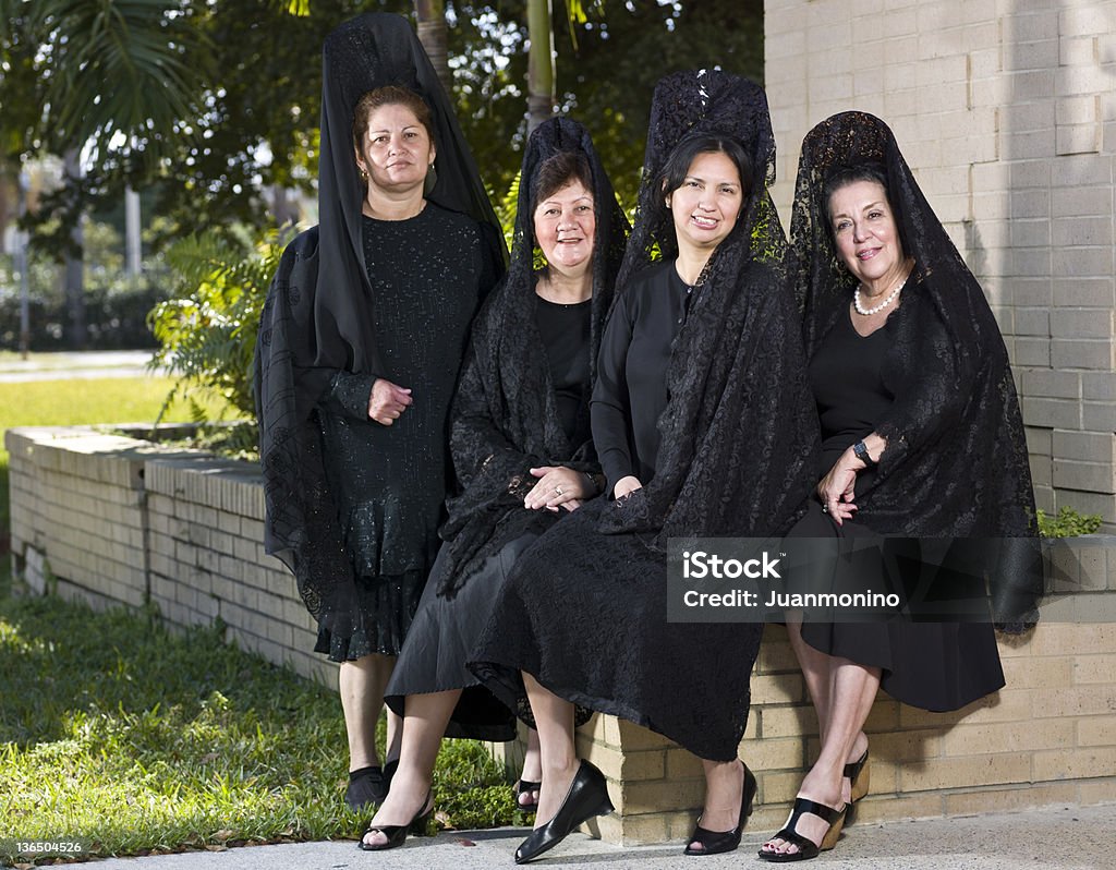 Kobiety w czarny - Zbiór zdjęć royalty-free (Kordoba - Hiszpania)