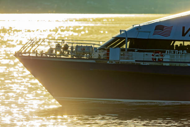 виктория, остров ванкувер - ferry seattle washington state cruise ship стоковые фото и изображения