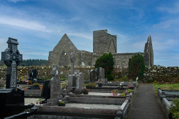 istock Graveyards of Ireland 1365117073