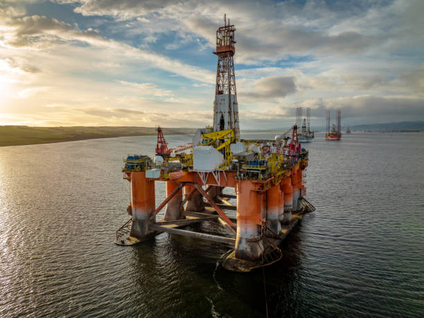 istock Oil and Gas Drilling Platform 1365122929