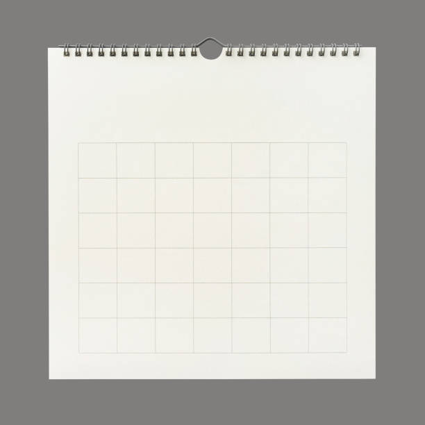 テーブルのグリッド線を持つ白いカレンダーの紙の背景。灰色の背景に壁のカレンダー。 - today reminder note pad writing ストックフォトと画像