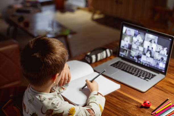 istock Kig having online education at home 1365167298