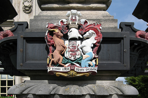 Coat of arms of Cardiff on a pillar alongside the Cardiff Crown Court.