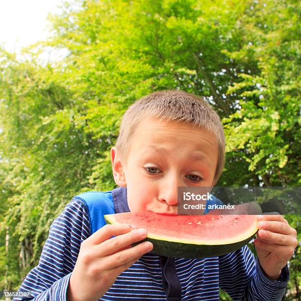Essen Wassermelone Stockfoto und mehr Bilder von Eine Person - Eine Person, Erfrischung, Essen - Mund benutzen