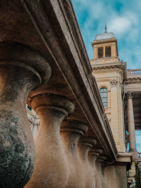 istock Architectural detail colonnade within the Illinois State Capitol Complex in Springfield, Illinois, USA 1365231652