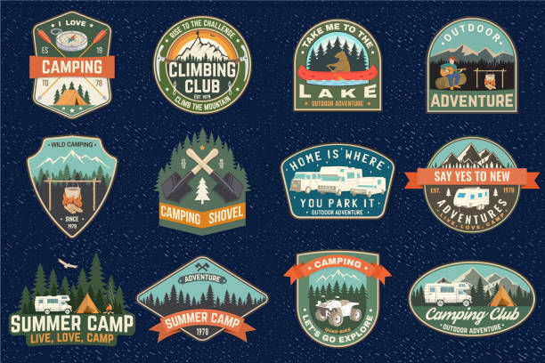 set von sommer-camp-patches. vektor-konzept für shirt oder logo, druck, stempel, patch oder t-shirt. vintage typografie-design mit wohnmobil anhänger, camping-zelt, wald, berg-silhouette - trainingslager stock-grafiken, -clipart, -cartoons und -symbole